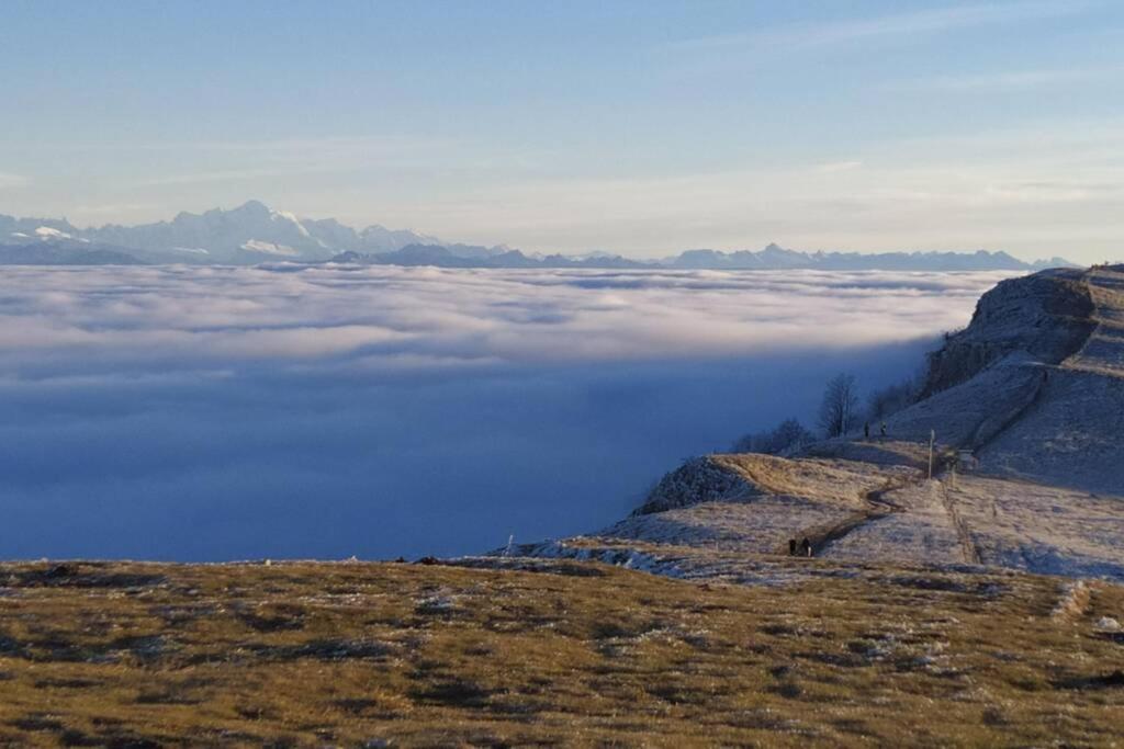 Gite Du Fourperet-Parc Naturel Du Haut-Jura Longevilles-Mont-d'Or Luaran gambar